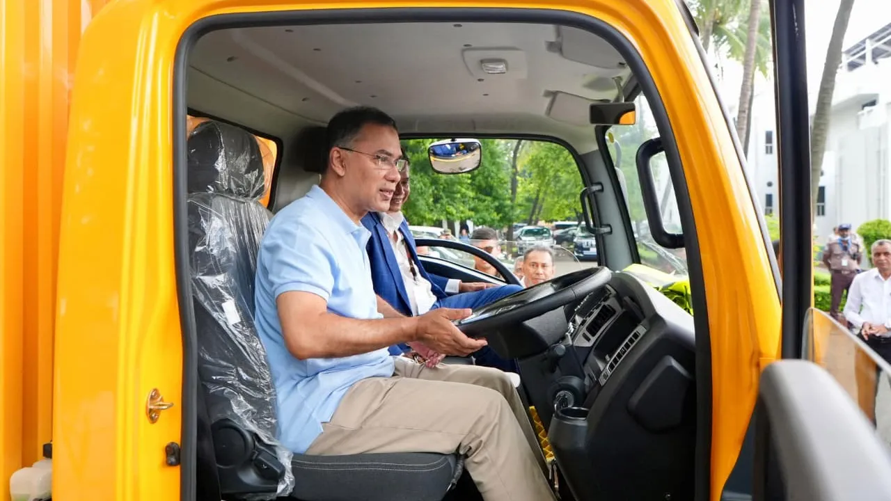 Prime Minister Test-Drives Locally Developed Electric Vehicles, Assures Support for Industrial Sector
